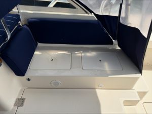 cockpit, Mainship 34, trawler for sale