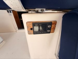 helm, Mainship 34, trawler for sale