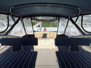 cockpit, Mainship 34, trawler for sale