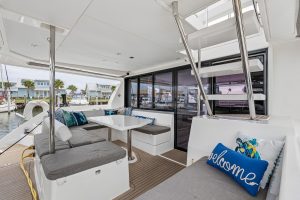 cockpit, Leopard 43 PowerCat, trawler for sale