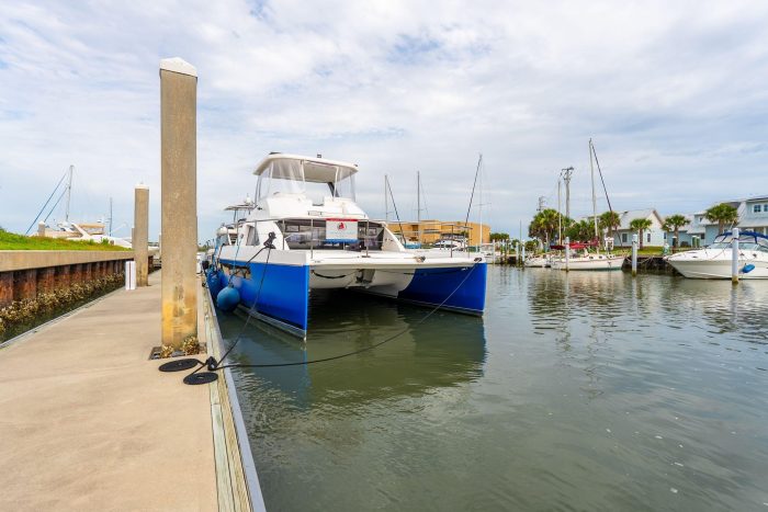 exterior, Leopard 43 PowerCat, power catamaran for sale