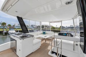 cockpit, Leopard 43 PowerCat, trawler for sale