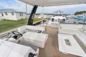 cockpit, Leopard 43 PowerCat, trawler for sale