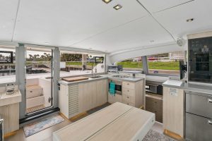 salon, Leopard 43 PowerCat, trawler for sale