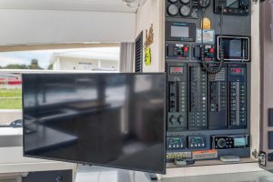 electrical, Leopard 43 PowerCat, trawler for sale