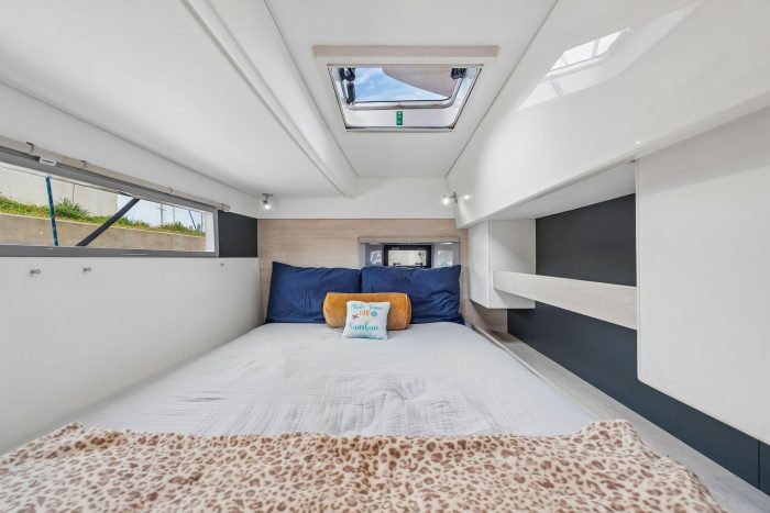 bed, Leopard 43 PowerCat, power catamaran for sale