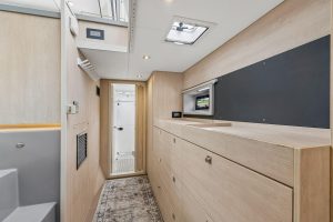 interior, Leopard 43 PowerCat, trawler for sale