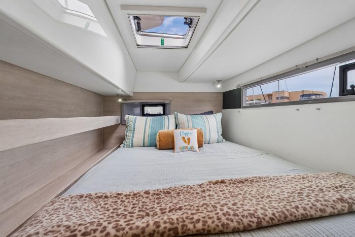 bed, Leopard 43 PowerCat, power catamaran for sale