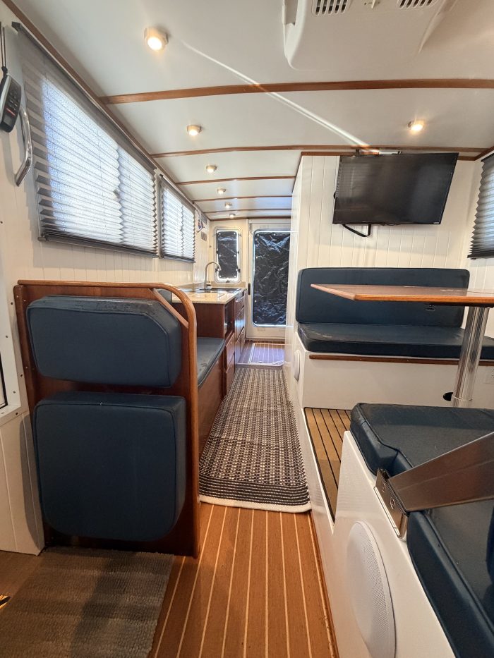 salon, Great Harbour TT35, trawler for sale