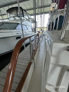 deck, Grand Banks 46 Classic, trawler for sale