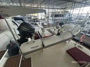 deck, Grand Banks 46 Classic, trawler for sale