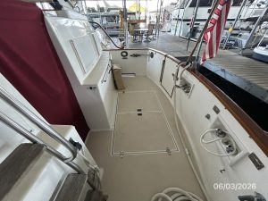 cockpit, Grand Banks 46 Classic, trawler for sale