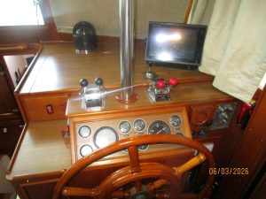 navigation station, Grand Banks 46 Classic, trawler for sale