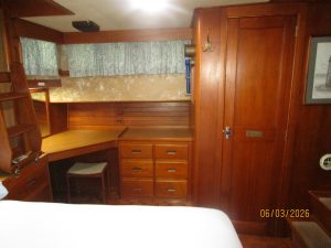 interior, Grand Banks 46 Classic, trawler for sale