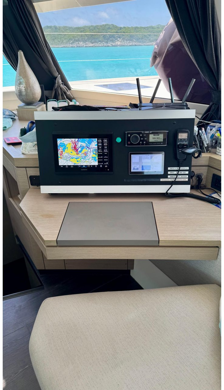 navigation station, FP 47 Saona, catamaran for sale