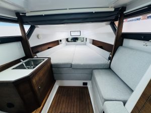 bed, Axopar, trawler for sale