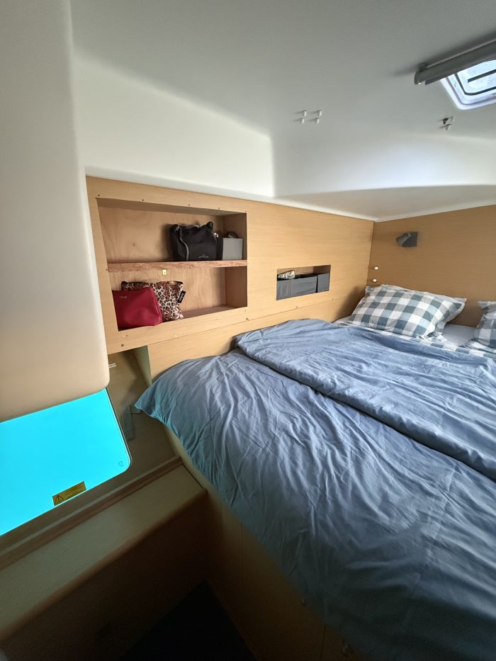 bed, Lagoon 380, catamaran for sale