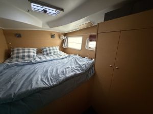 bed, Lagoon 380, catamaran for sale