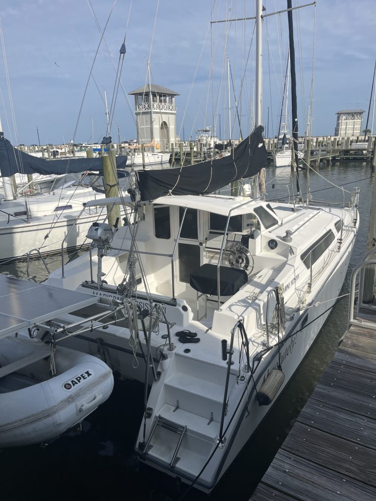Gemini 105MC, catamaran for sale