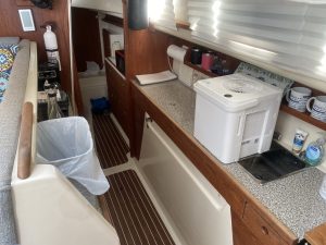 interior, Gemini 105, catamaran for sale
