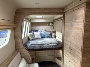 bed, Xquisite X5, catamaran for sale
