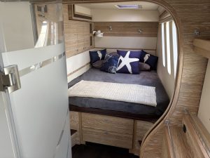 bed, Xquisite X5, catamaran for sale