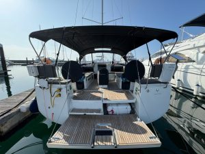 cockpit, Jeanneau 490, sailboat for sale