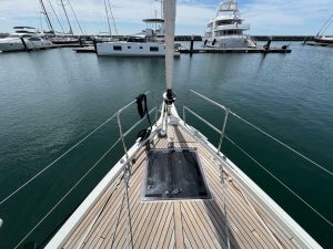 deck, Jeanneau 490, sailboat for sale