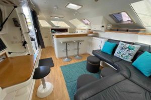 salon, Voyage 440, catamaran for sale