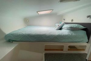 bed, Voyage 440, catamaran for sale