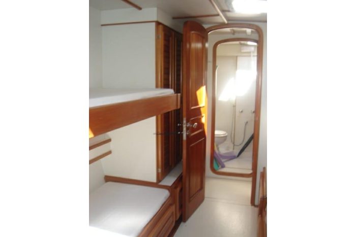 bed, Custom, power catamaran for sale