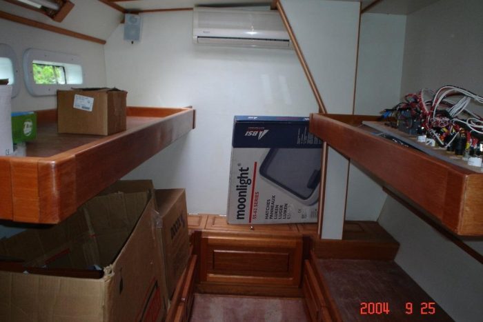 bed, Custom, power catamaran for sale
