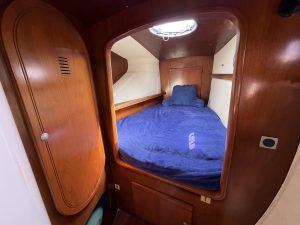 bed, FP 43 Belize, catamaran for sale