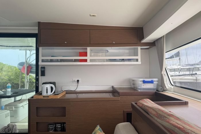salon, Lagoon 42, catamaran for sale