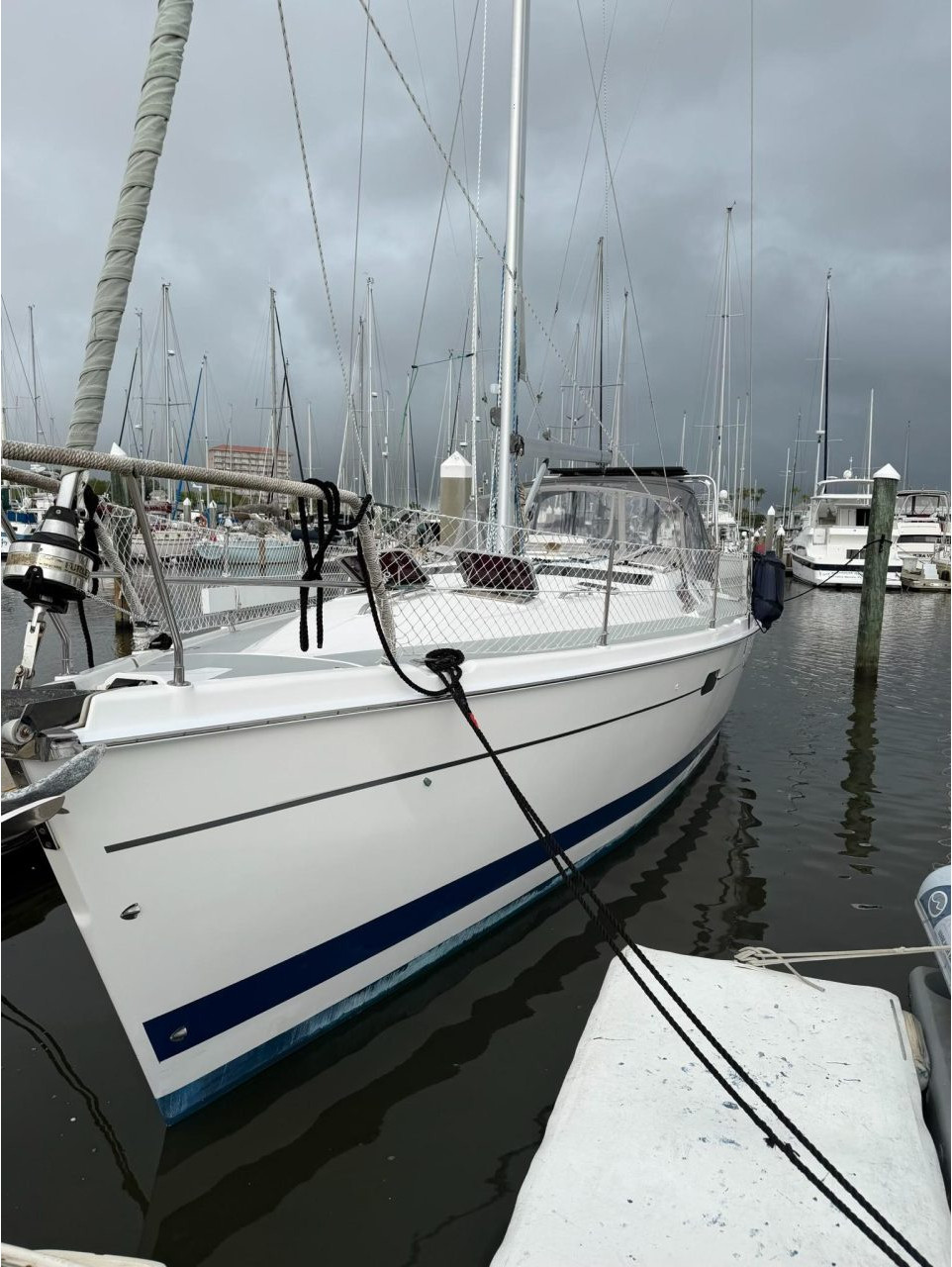 exterior, Hunter, sailboat for sale