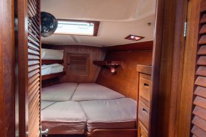 bed, Tartan 42, sailboat for sale