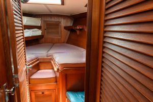 bed, Tartan 42, sailboat for sale