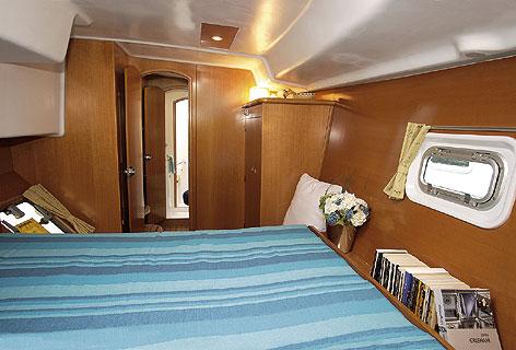 bed, Lagoon 380, catamaran for sale