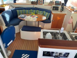 salon, Lagoon 380, catamaran for sale