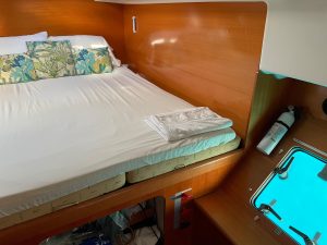 bed, Lagoon 380, catamaran for sale