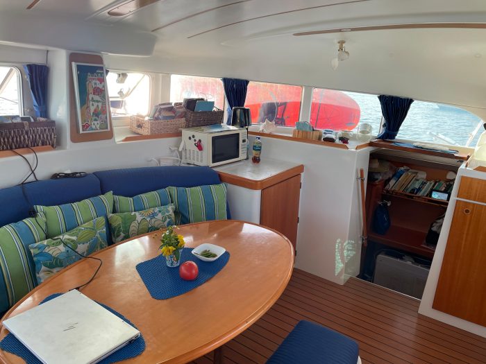salon, Lagoon 380, catamaran for sale