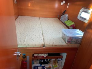 bed, Lagoon 380, catamaran for sale