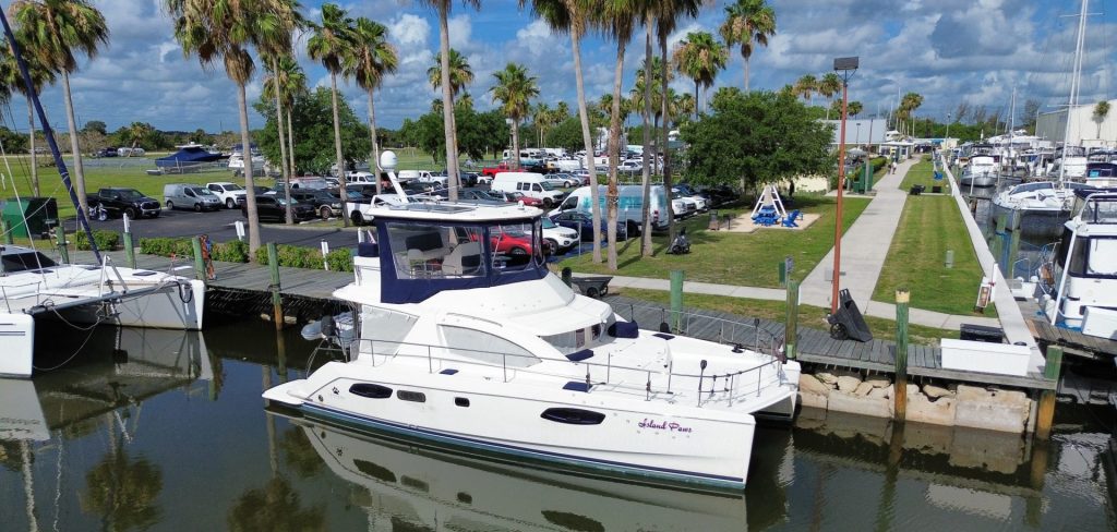 Leopard 39 Powercat: M/Y Island Paws, a Capable Cruising Cat