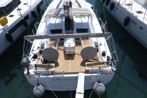 deck, Beneteau, sailboat for sale