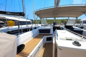 cockpit, Beneteau, sailboat for sale