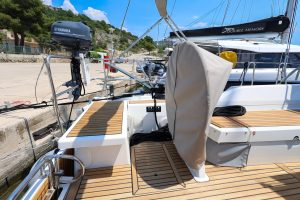 cockpit, Beneteau, sailboat for sale