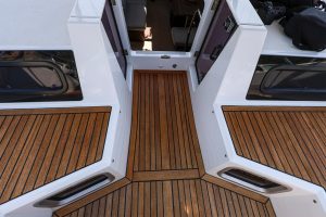 deck, Beneteau, sailboat for sale