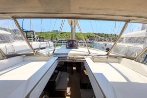 underway, Beneteau, sailboat for sale