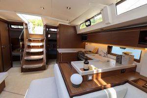 salon, Beneteau, sailboat for sale