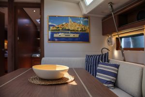 salon, Beneteau, sailboat for sale